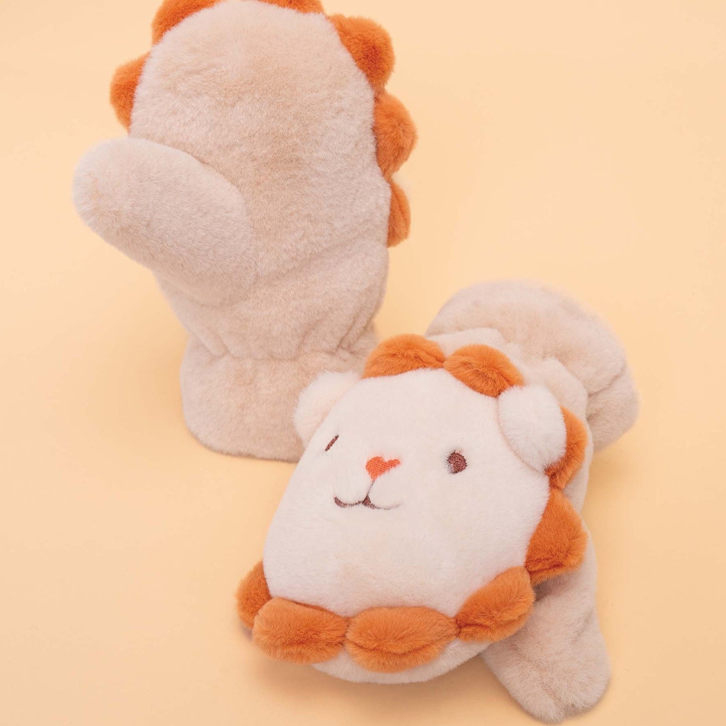 Kids Cute Lion Fluffy Mittens - Cream